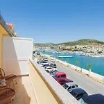 Mediteran Πανσιόν Marina