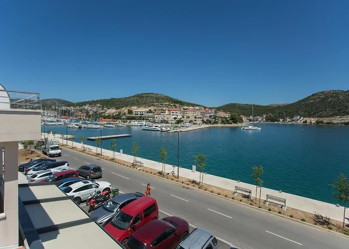 Mediteran בית הארחה